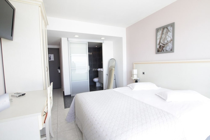 Imagen de la habitación del Hotel La Pietra Restaurant and Spa. Foto 3
