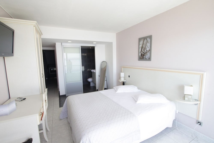 Imagen de la habitación del Hotel La Pietra Restaurant and Spa. Foto 6