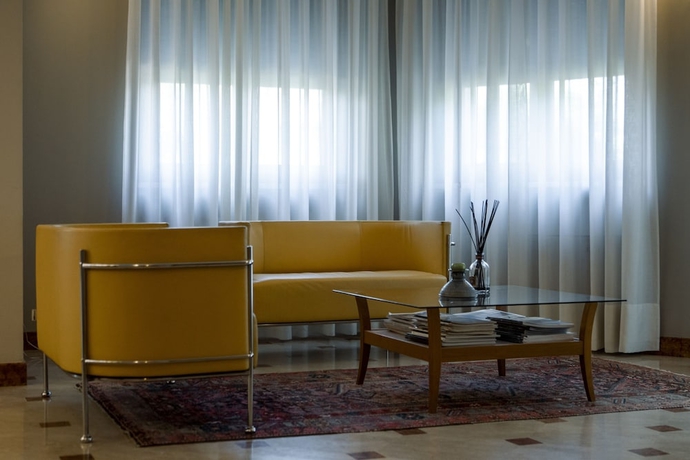 Imagen de los interiores del Hotel La Pina. Foto 12