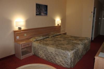 Imagen de la habitación del Hotel La Pinède, Ayacio. Foto 8