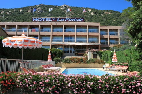 Imagen general del Hotel La Pin&egrave;de. Foto 2