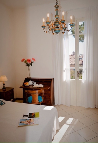 Imagen de la habitación del Hotel La Pineta Al Mare. Foto 8
