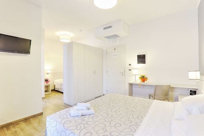 Imagen de la habitación del Hotel La Pineta, Follonica. Foto 11