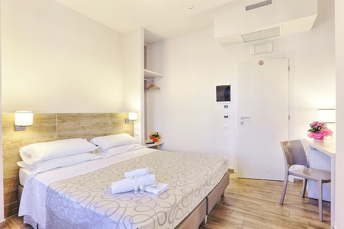 Imagen de la habitación del Hotel La Pineta, Follonica. Foto 14