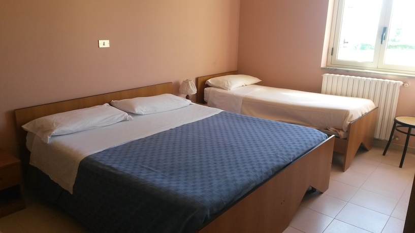 Imagen de la habitación del Hotel La Pineta, Joppolo. Foto 12