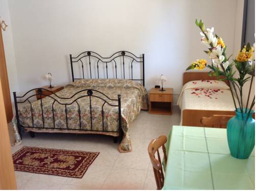 Imagen de la habitación del Hotel La Pineta Residence. Foto 5