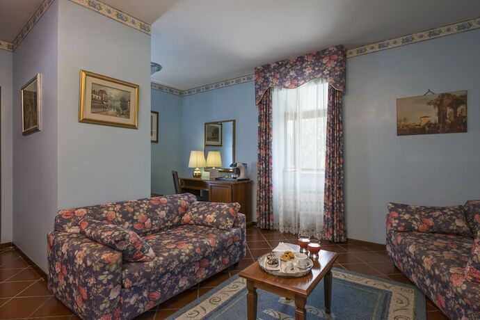 Imagen de la habitación del Hotel La Pineta dei Liberti. Foto 17