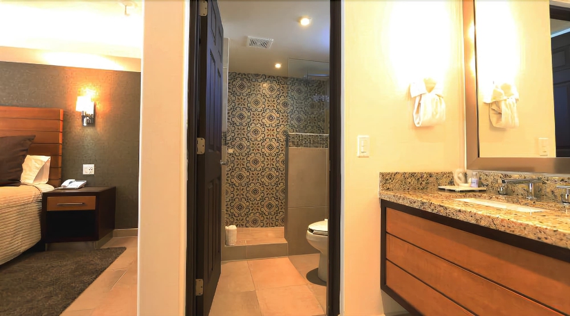 Imagen de la habitación del Hotel La Pinta, Ensenada. Foto 8