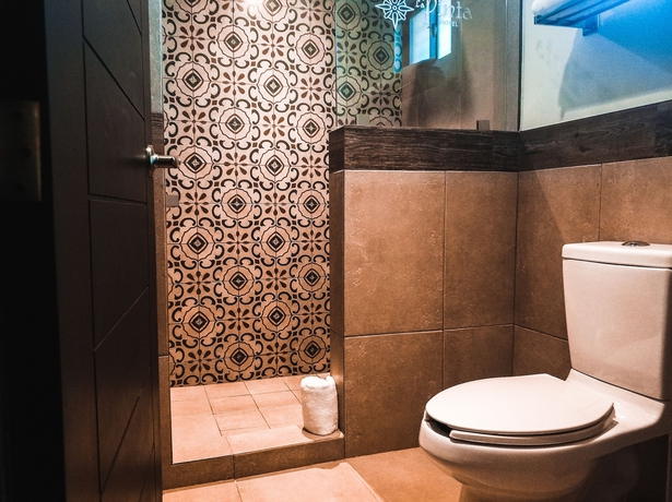 Imagen de la habitación del Hotel La Pinta, Ensenada. Foto 11