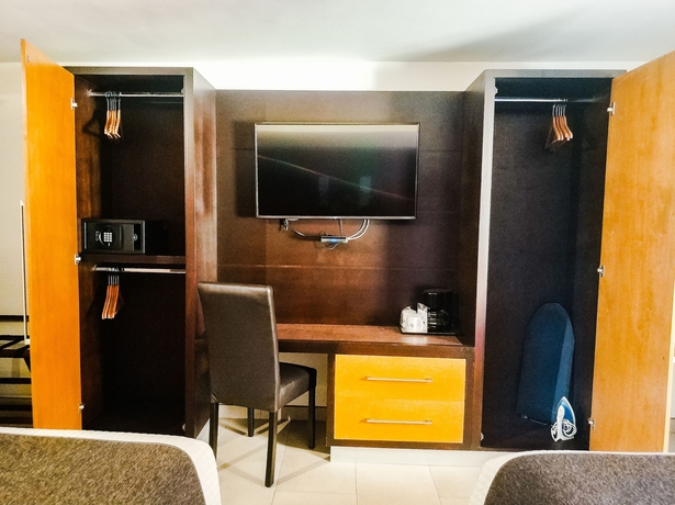 Imagen de la habitación del Hotel La Pinta, Ensenada. Foto 13