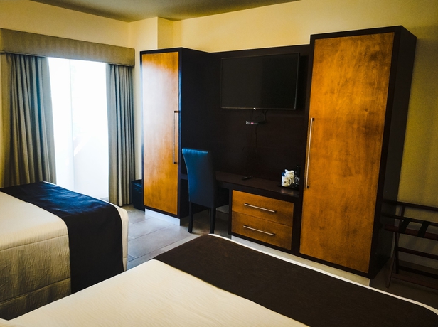 Imagen de la habitación del Hotel La Pinta, Ensenada. Foto 14