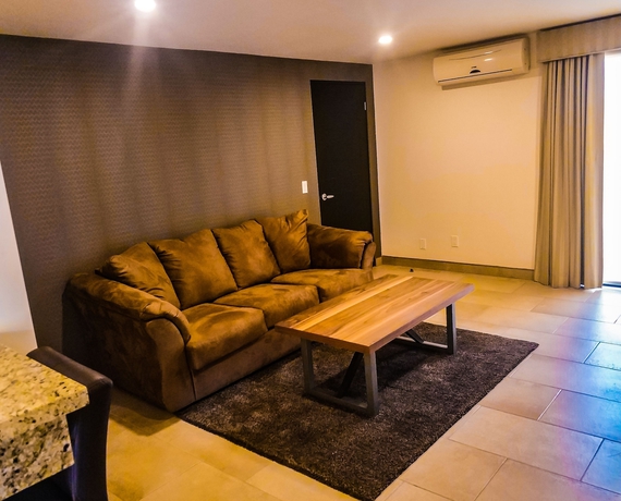 Imagen de la habitación del Hotel La Pinta, Ensenada. Foto 15