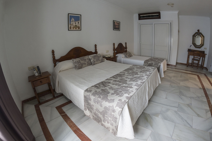 Imagen de la habitación del Hotel La Pinta, Palos de la Frontera. Foto 6