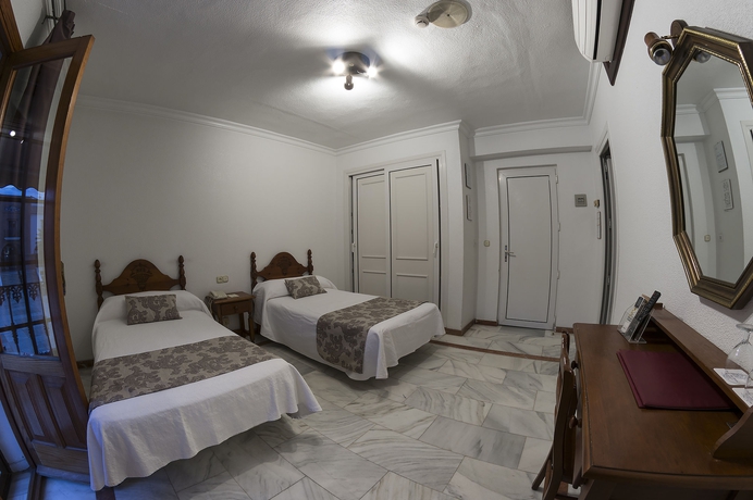 Imagen de la habitación del Hotel La Pinta, Palos de la Frontera. Foto 7