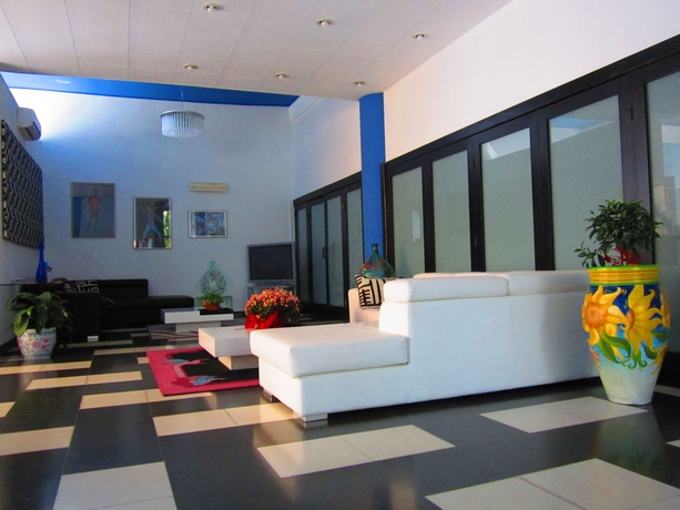 Imagen de los interiores del Hotel La Piramide, Costa de Sicilia. Foto 16