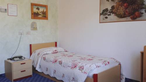 Imagen de la habitación del Hotel La Piroga. Foto 8