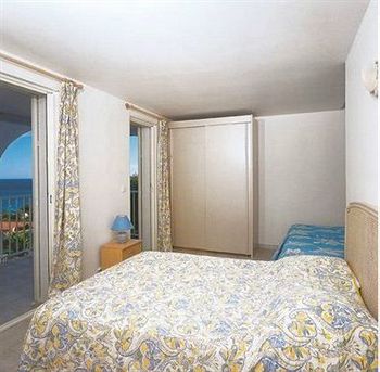 Imagen de la habitación del Hotel La Piscine. Foto 4
