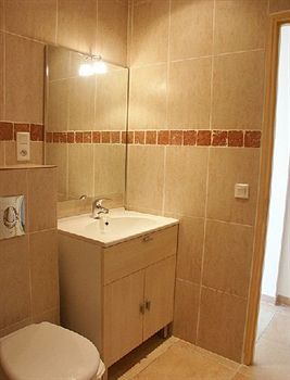 Imagen de la habitación del Hotel La Piscine. Foto 10