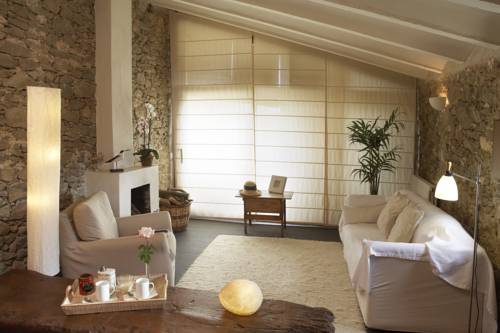 Imagen de la habitación del Hotel La Plaça Madremanya. Foto 7