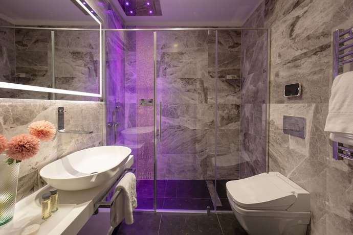 Imagen de la habitación del Hotel La Place, Roma. Foto 5