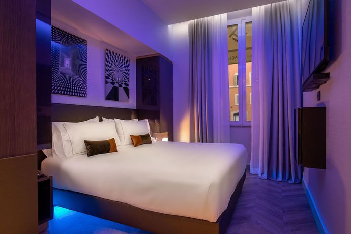 Imagen de la habitación del Hotel La Place, Roma. Foto 7