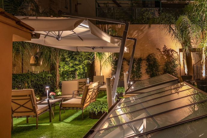 Imagen de los exteriores del Hotel La Place, Roma. Foto 10