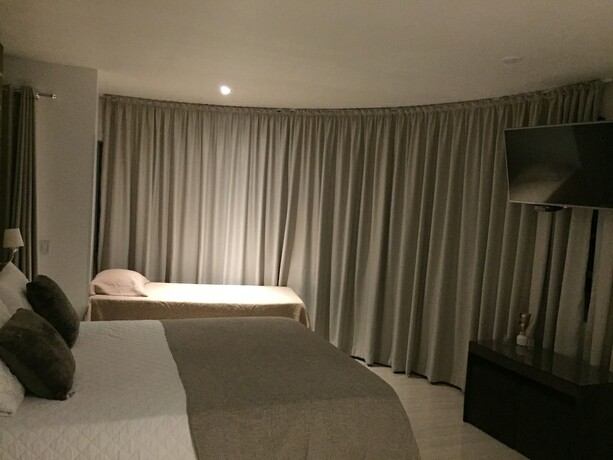 Imagen de la habitación del Hotel La Plage Residence. Foto 18