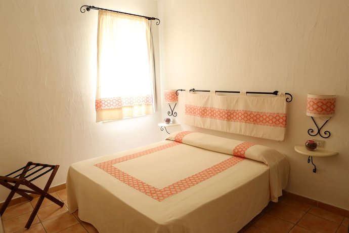 Imagen de la habitación del Hotel La Plage Resort, Marina di Sorso. Foto 3