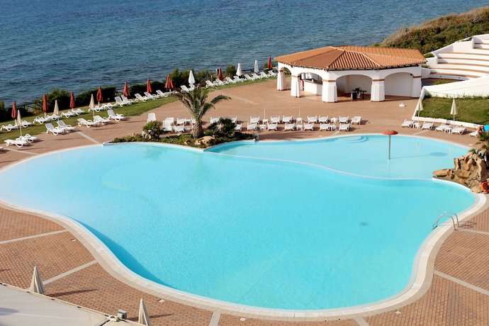 Imagen de la piscina del Hotel La Plage Resort, Marina di Sorso. Foto 19