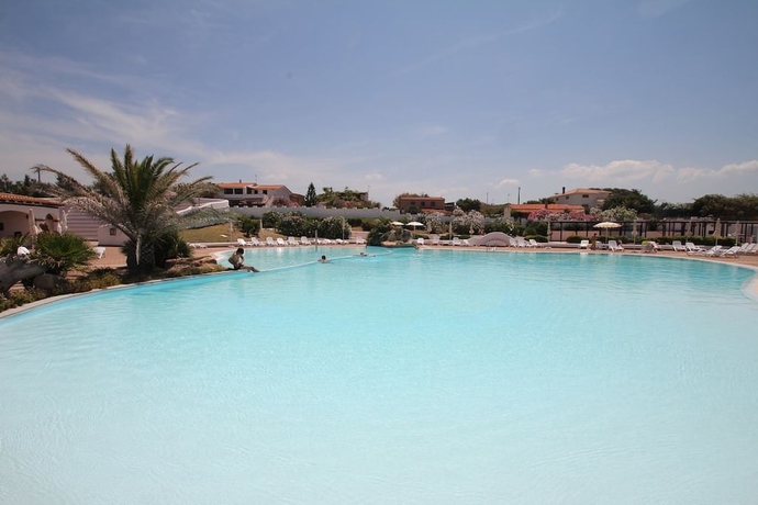 Imagen de la piscina del Hotel La Plage, Sorso. Foto 14