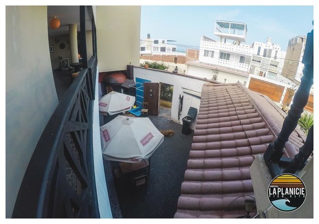 Imagen de los exteriores del Hotel La Planicie de Pico Alto. Foto 10