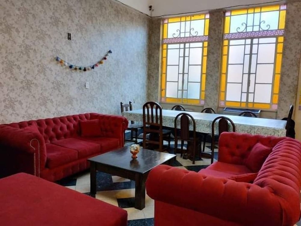 Imagen de los interiores del Hotel La Plata Hostel El Pampa. Foto 16