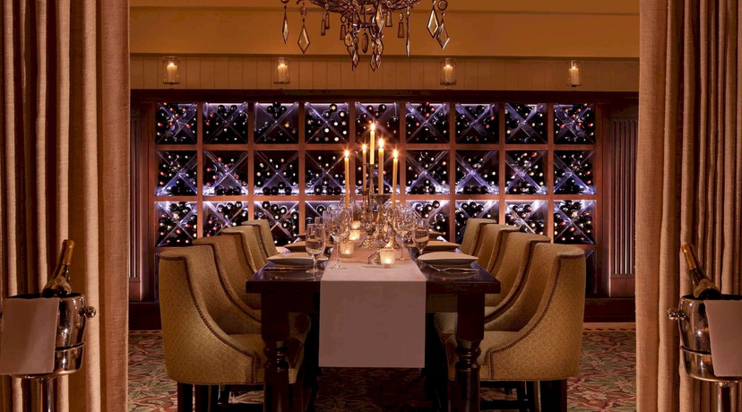 Imagen del bar/restaurante del Hotel La Playa Beach & Golf Resort. Foto 6