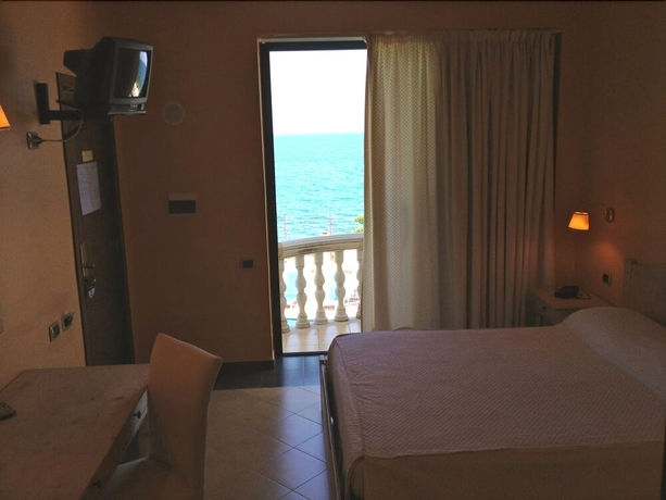 Imagen de la habitación del Hotel La Playa Blanca. Foto 4