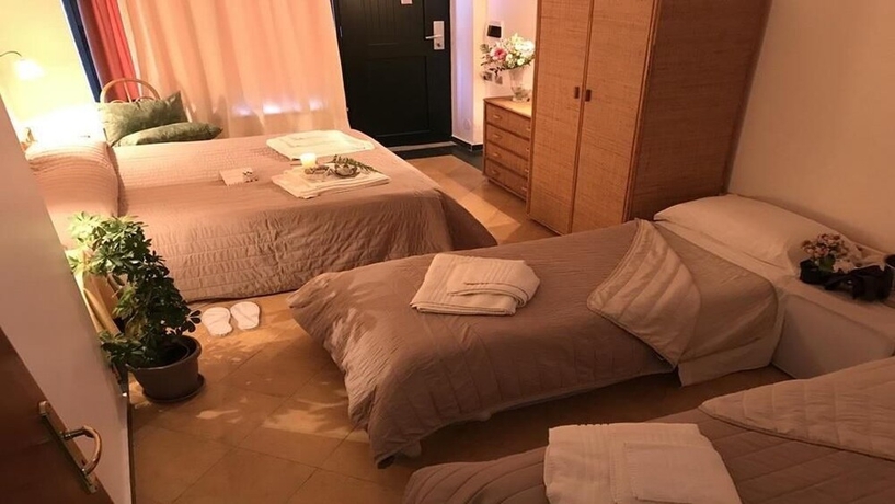 Imagen de la habitación del Hotel La Playa Blanca. Foto 16