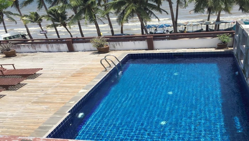 Imagen de la piscina del Hotel La Playa Boutique Resort. Foto 18