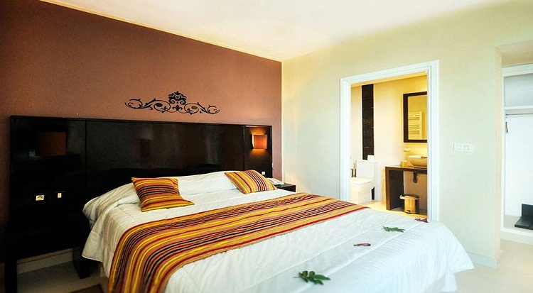 Imagen de la habitación del Hotel La Playa Club. Foto 2