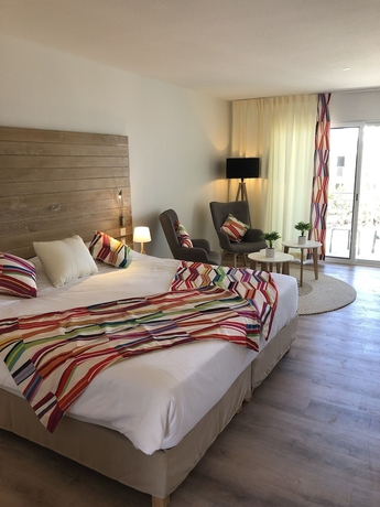 Imagen de la habitación del Hotel La Playa Orient Bay. Foto 7