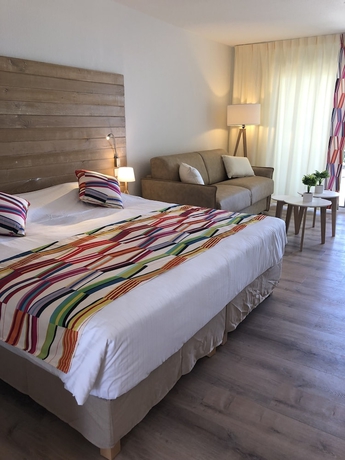 Imagen de la habitación del Hotel La Playa Orient Bay. Foto 8