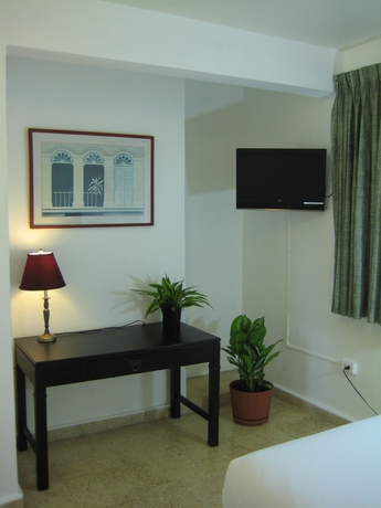 Imagen de la habitación del Hotel La Playita. Foto 1