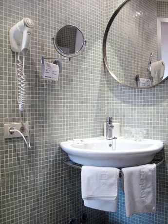 Imagen de la habitación del Hotel La Plaza II. Foto 17