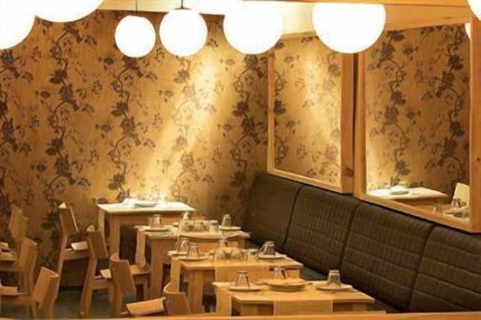 Imagen del bar/restaurante del Hotel La Plaza II. Foto 3