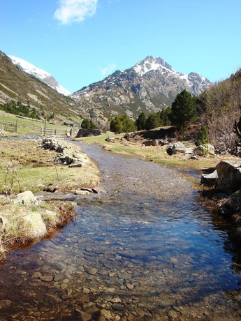 Imagen de los exteriores del Hotel La Pleta De Soldeu Apartments. Foto 10