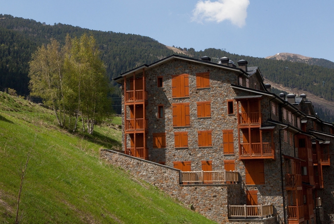 Imagen de los exteriores del Hotel La Pleta De Soldeu Apartments. Foto 12