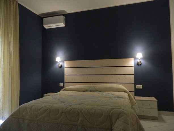 Imagen de la habitación del Hotel La Porta del Mare and Spa. Foto 2