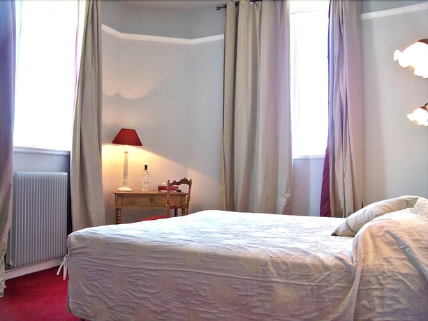 Imagen de la habitación del Hotel La Porte Dijeaux. Foto 6