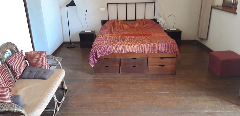 Imagen de la habitación del Hotel La Porte du Retour. Foto 9