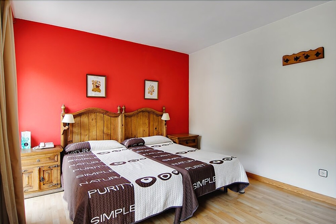 Imagen de la habitación del Hotel La Posada, Broto. Foto 8