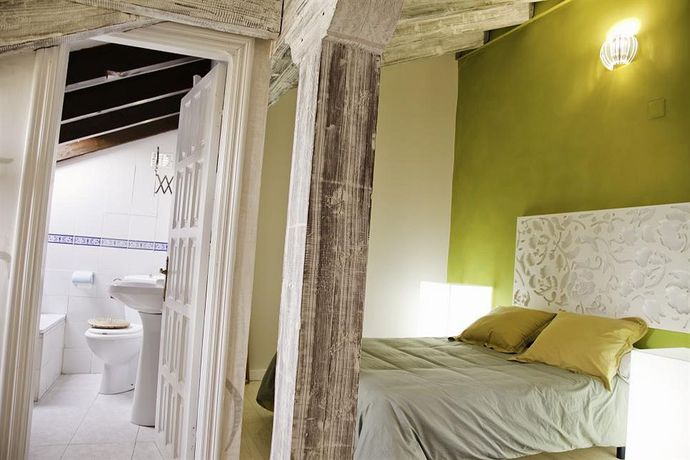 Imagen de la habitación del Hotel La Posada De Langre. Foto 3