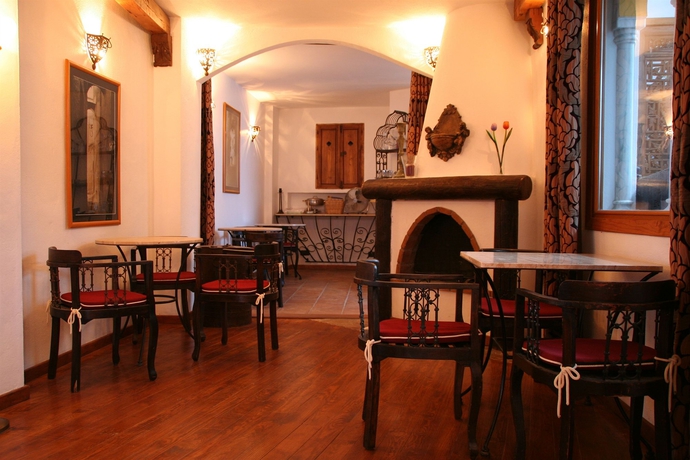 Imagen del bar/restaurante del Hotel La Posada Del Ángel, Ojén. Foto 8